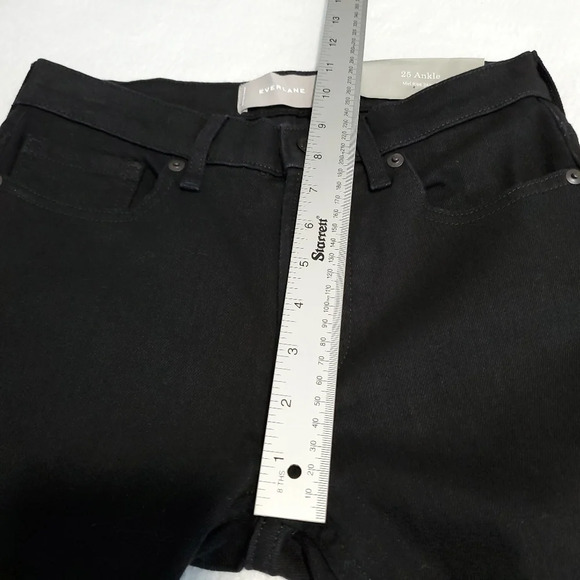 Everlane Mid Rise Ankle Skinny Jeans in Black - Picture 5 of 7
